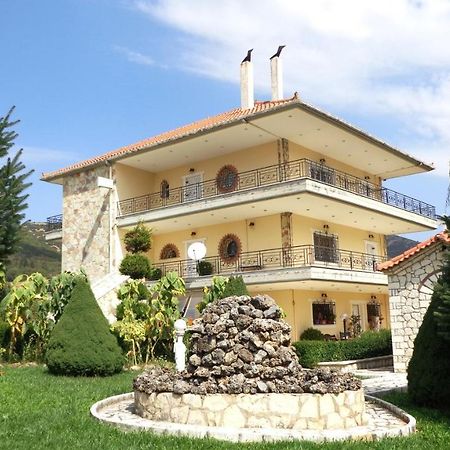 Valia Rooms Kalavryta Buitenkant foto