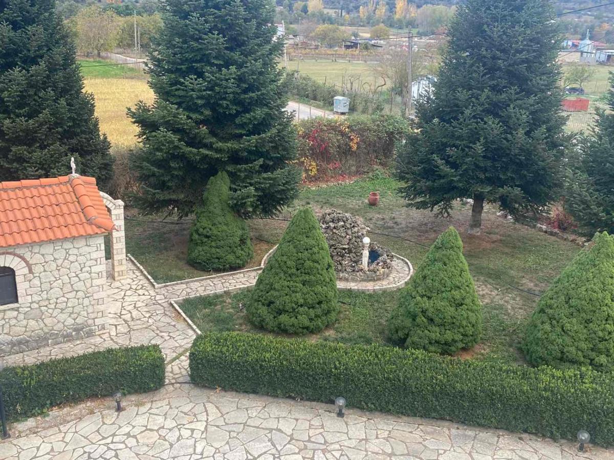 Valia Rooms Kalavryta Buitenkant foto