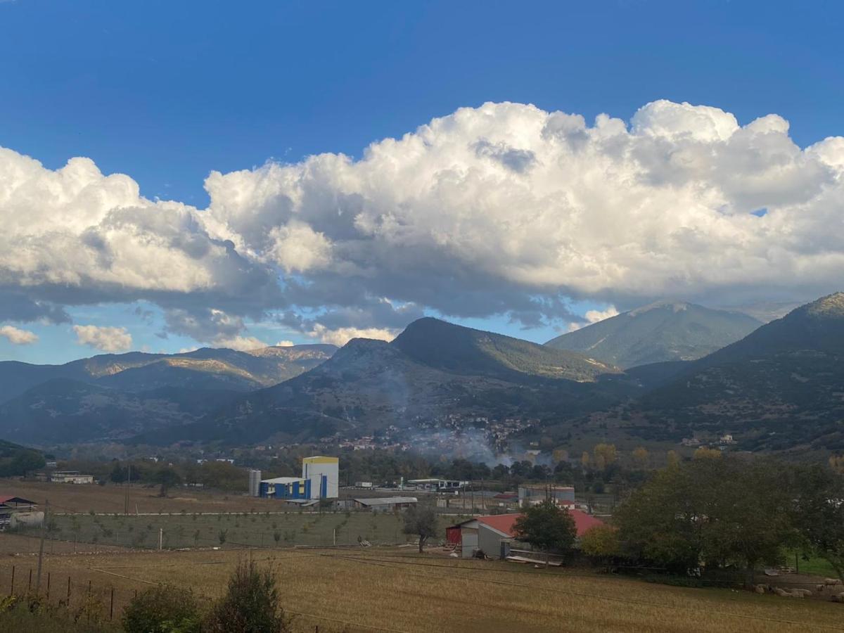 Valia Rooms Kalavryta Buitenkant foto
